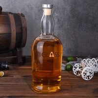 Так происходит процесс производства стеклянных бутылок для ликера!