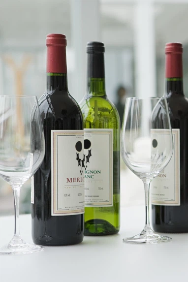 wine bottles wine bottles